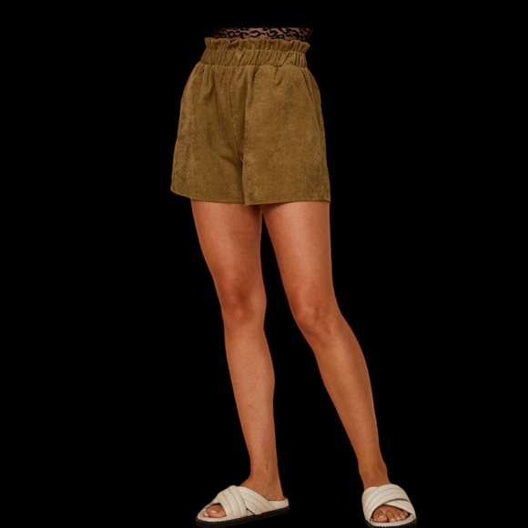 Paper bag shorts - Picture 2 of 3